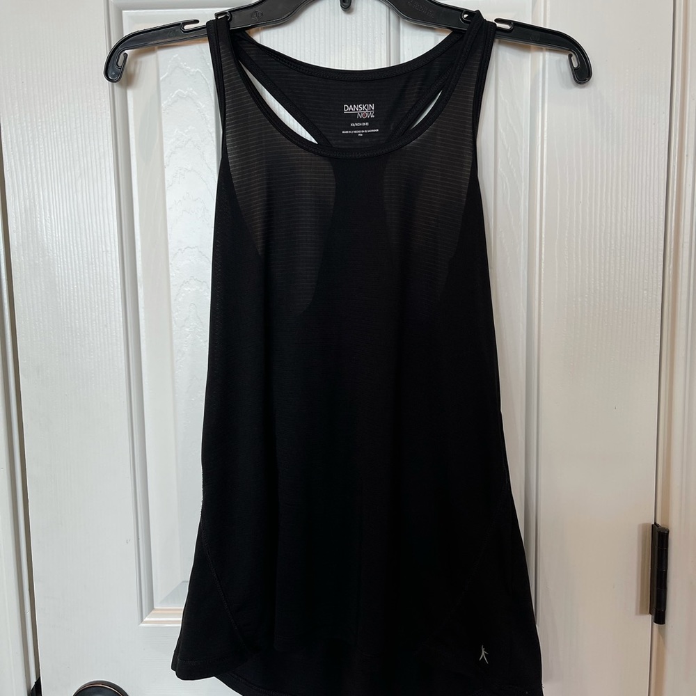Black workout tank top